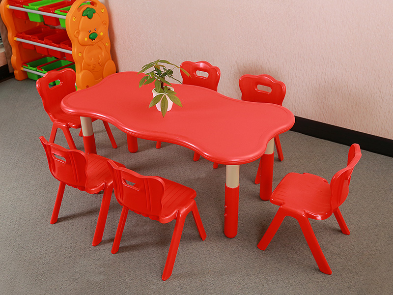 children plastic table & chair